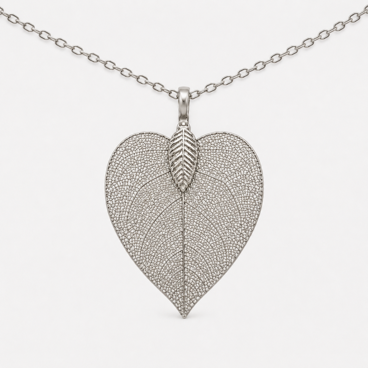 Foglia Vera Heart Leaf Necklace